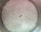 A picture of step 1 of Hariyali Pulao !!.