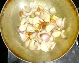 A picture of step 2 of Shahi Paneer.