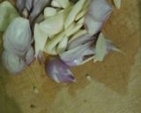 Foto langkah ke 2 dari resep Tumis kangkung toge.