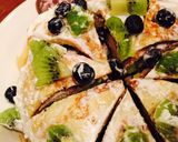 Hình bước làm 9 của món Bánh crepe nhân dâu đơn giản đẹp mắt mừng sinh nhật