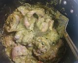 A picture of step 3 of Chicken Haryali.