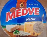 Joghurtos lilahagymaleves medve sajttal és pirított zsemlekockával 👌 recept fázis 4 fotója