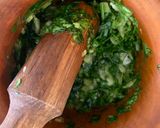 Foto del paso 2 de la receta: Patatas al ajillo con judías verdes