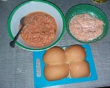 A picture of step 3 of French Bread Stuffed with Canned Chicken...🇸🇻.