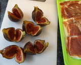 Foto del paso 1 de la receta: Brevas con jamón y eneldo