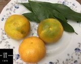 عکس مرحله 1 از دستور تزئین میوه به شکل آناناس 🍍