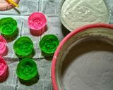 Foto langkah ke 6 dari resep Bolu kukus mawar lembut irit telur.