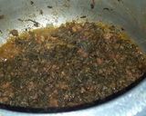 A picture of step 4 of Keema palak.