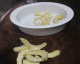 Foto del paso 3 de la receta: Ensalada de dátiles y gambas