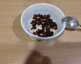 Foto del paso 2 de la receta: Porridge de avena, plátano y pasas