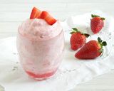Foto del passaggio 3 della ricetta Spumone alle fragole