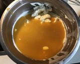 A picture of step 4 of Eggless Mango Mousse.