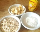 A picture of step 1 of Healthy Oats with Coconut, Banana and Honey😊.