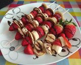 Foto del paso 9 de la receta Brochetas de fresa, plátano y mini-tortitas