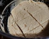 Foto del paso 3 de la receta: CUADRADOS🧇De Hojaldre, Rellenos con Crema🍦Pastelera...!🌺