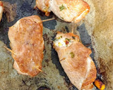 Foto del paso 4 de la receta: Rollitos de pavo rellenos, patatas y zanahorias al perejil