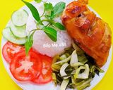 Hình bước làm 5 của món Cơm trắng ăn kèm đùi gà nướng nồi chiên không dầu
