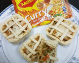 சீஸி மேகி நூடுல்ஸ் மஃபின்(muffin) ரெசிபி ஸ்டேப் 3 புகைப்படம்