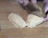 A picture of step 3 of Sesame seed burger baps.