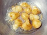 मैसूर बोंडा (Mysore bonda recipe in marathi)