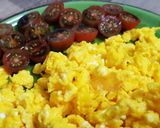 Foto del paso 5 de la receta: Huevos azules revueltos, con tomates cherry