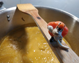 Foto del paso 8 de la receta: Contramuslos de pollo en salsa en olla express