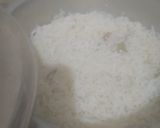 A picture of step 4 of Kashmiri pulao.