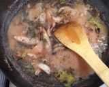 A picture of step 10 of Sauerbraten (Burgunderbraten) with Mushrooms.
