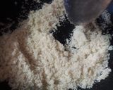 ரவா பர்பி(rava burfi recipe in tamil) ரெசிபி ஸ்டேப் 1 புகைப்படம்