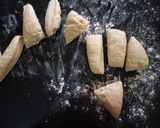 A picture of step 4 of German pretzels.