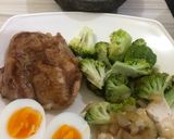 Foto langkah ke 6 dari resep Healthy Diet Food: Grilled chicken + boiled egg+ tofu & brocolli + sambal mak beng.