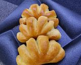 Hình bước làm 4 của món Crescent roll hình quạt