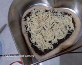 Foto langkah ke 5 dari resep Banana Choco Pizza.