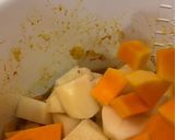 Фото кроку 4 до Тушкована картопля з мʼясом та овочами в мультиварці.