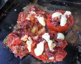 Une image de l'étape 12 de Tomates à l'oignon rouge, basilic et mozzarella.