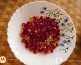 A picture of step 2 of Pomegranate raita.