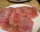 Foto del paso 1 de la receta: Pechuga de pavo en salsa de brandy con portobello y vegetales