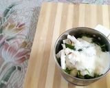 A picture of step 1 of Hariyali chutney.