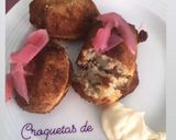 Foto del paso 6 de la receta: Croquetas de atún con papa y cebolla curtida