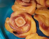 A picture of step 8 of Flowers cake with rice flour.