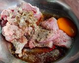 รูปขั้นตอนการทำที่ 1 ของ สูตรหมักหมูนุ่ม ๆ แบบบ้าน ๆ