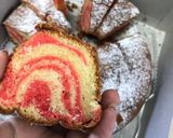 Foto langkah ke 9 dari resep Strawberry 🍓 Marmer Cake Super Lembut.