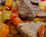Foto del paso 7 de la receta: Ternera con pimientos al vino blanco