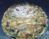 Foto langkah ke 2 dari resep Prawn fritata kaya pizza.