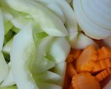 Hình bước làm 1 của món Rau củ xào thịt ba rọi