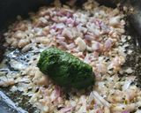 A picture of step 6 of Garlic Prawns in Green Masala.