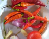 Foto langkah ke 1 dari resep Sambal Goreng Terasi Ala Angkringan.