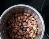 A picture of step 1 of Spiny gourd Fusion curry.