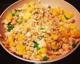 รูปขั้นตอนการทำที่ 6 ของ ข้าวกล้อง อกไก่ผัดสับปะรด (สูตรอาหารคลีน)
