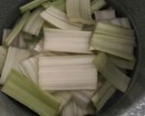 Foto del paso 1 de la receta: Tallos de acelgas en salsa de almendras !!!!